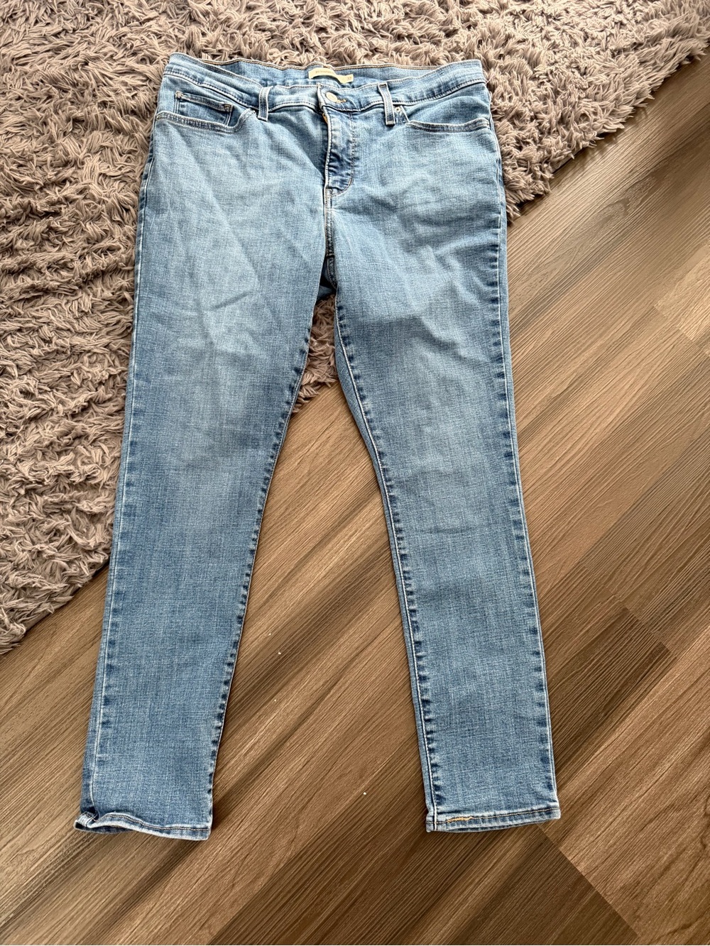 Levi's Light Blue Skinny Jeans - Slim Fit